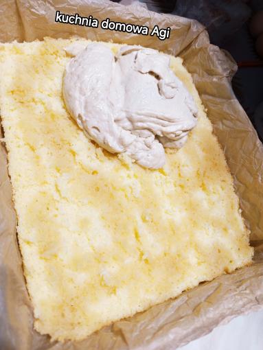 Zdjęcie: Ciasto CHAŁWOWIEC na biszkopcie bez proszku do pieczenia z 5 jaj Zdjęcie - Ciasto CHAŁWOWIEC na biszkopcie bez proszku do pieczenia z 5 jaj - Przepisy kulinarne ze zdjęciami