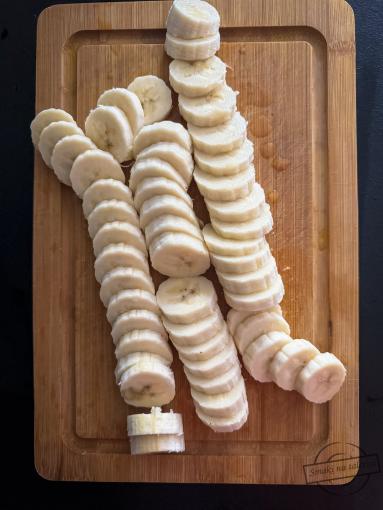 Zdjęcie: Bananowiec z pianką Zdjęcie - Bananowiec z pianką - Przepisy kulinarne ze zdjęciami