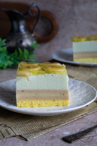 Zdjęcie - Bananowiec z pianką - Przepisy kulinarne ze zdjęciami