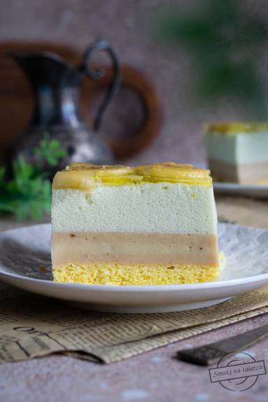 Zdjęcie - Bananowiec z pianką - Przepisy kulinarne ze zdjęciami