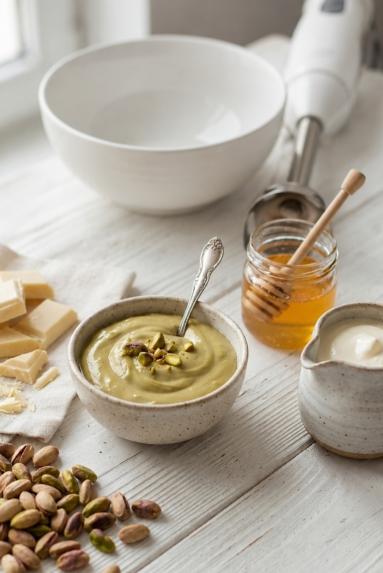Zdjęcie: Lody domowe-pistacjowe Zdjęcie - Lody domowe-pistacjowe - Przepisy kulinarne ze zdjęciami