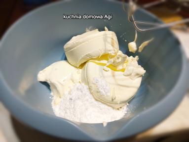 Zdjęcie: Ciasto bez pieczenia ze śmietanką i serkiem MASCARPONE "bananowiec" i "truskawkowe" Zdjęcie - Ciasto bez pieczenia ze śmietanką i serkiem MASCARPONE "bananowiec" i "truskawkowe" - Przepisy kulinarne ze zdjęciami