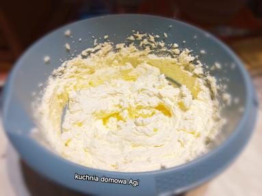 Zdjęcie: Ciasto bez pieczenia ze śmietanką i serkiem MASCARPONE "bananowiec" i "truskawkowe" Zdjęcie - Ciasto bez pieczenia ze śmietanką i serkiem MASCARPONE "bananowiec" i "truskawkowe" - Przepisy kulinarne ze zdjęciami