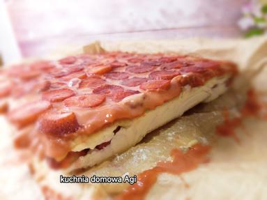 Zdjęcie: Ciasto bez pieczenia ze śmietanką i serkiem MASCARPONE "bananowiec" i "truskawkowe" Zdjęcie - Ciasto bez pieczenia ze śmietanką i serkiem MASCARPONE "bananowiec" i "truskawkowe" - Przepisy kulinarne ze zdjęciami