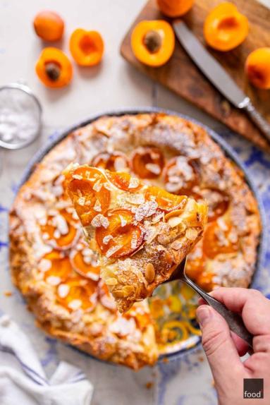 Zdjęcie - Tarta z ciasta filo z morelami i ricottą - Przepisy kulinarne ze zdjęciami