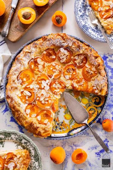Zdjęcie - Tarta z ciasta filo z morelami i ricottą - Przepisy kulinarne ze zdjęciami