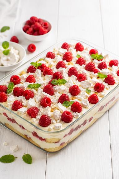 Zdjęcie - Tiramisu "Białe"z malinami - Przepisy kulinarne ze zdjęciami