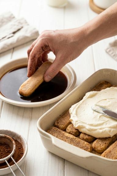 Zdjęcie: Tiramisu klasyczne Zdjęcie - Tiramisu klasyczne - Przepisy kulinarne ze zdjęciami