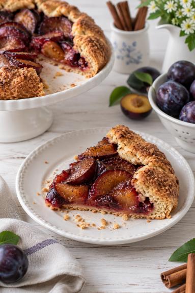 Zdjęcie: Galette ze śliwkami Zdjęcie - Galette ze śliwkami - Przepisy kulinarne ze zdjęciami