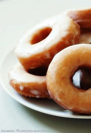 Zdjęcie - PĄCZKI Z DZIURKĄ NA MAŚLANCE (Buttermilk Donuts) - Przepisy kulinarne ze zdjęciami