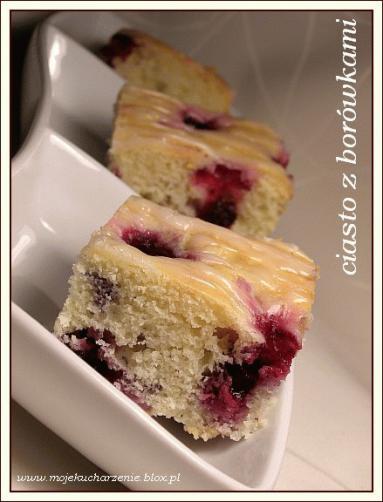Zdjęcie - Amerykańskie ciasto z borówkami  - Przepisy kulinarne ze zdjęciami