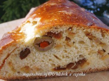 Zdjęcie - Chleb z szynką   - Przepisy kulinarne ze zdjęciami