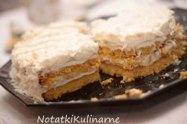 Zdjęcie - Tort z kremem cytrynowym i bezą - Przepisy kulinarne ze zdjęciami