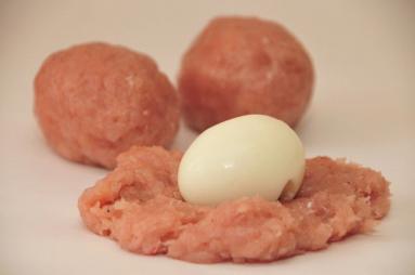 Zdjęcie - Drobiowe gniazda z  jajkami  - Przepisy kulinarne ze zdjęciami