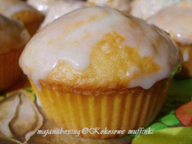 Zdjęcie - Kokosowe muffinki - królowe wielkanocnego podwieczorku  - Przepisy kulinarne ze zdjęciami