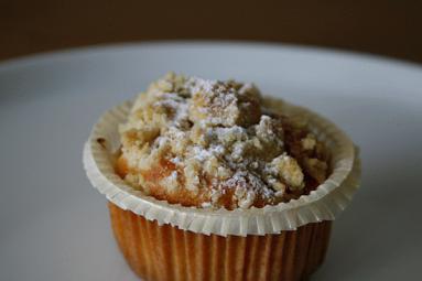 Zdjęcie - Chrupiące, rabarbarowe  muffiny  - Przepisy kulinarne ze zdjęciami
