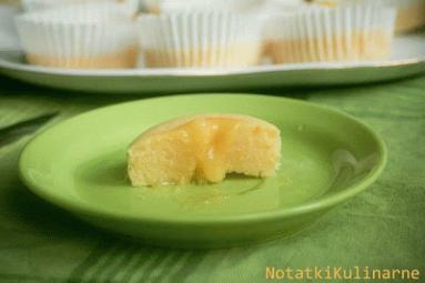 Zdjęcie - Babeczki cytrynowe z lemon curd - Przepisy kulinarne ze zdjęciami