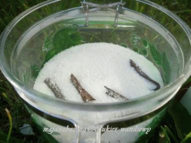 Zdjęcie - Domowy cukier waniliowy  - Przepisy kulinarne ze zdjęciami