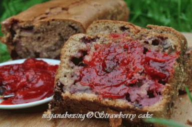 Zdjęcie - Chlebek truskawkowy  - Przepisy kulinarne ze zdjęciami