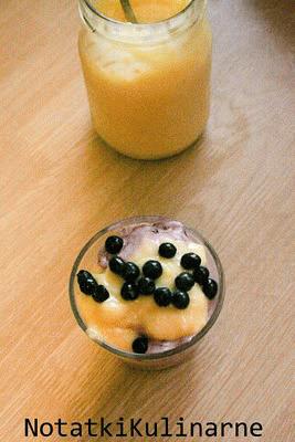 Zdjęcie - Lody jagodowe z lemon curdem - Przepisy kulinarne ze zdjęciami