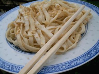 Zdjęcie - Udon  sezamowy  - Przepisy kulinarne ze zdjęciami