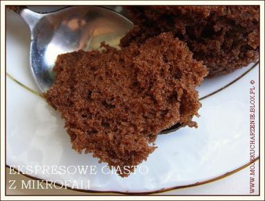 Zdjęcie - Ekspresowe ciasto czekoladowe  - Przepisy kulinarne ze zdjęciami
