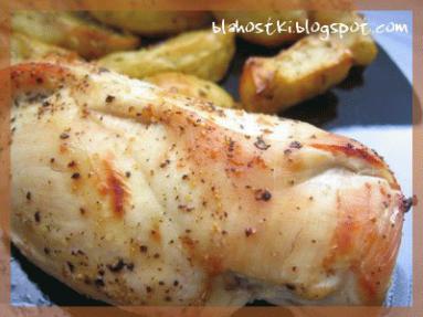 Zdjęcie - Kurczak faszerowany kurkami i fetą - Przepisy kulinarne ze zdjęciami