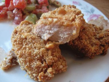 Zdjęcie - Kurczak w  krakersach  - Przepisy kulinarne ze zdjęciami