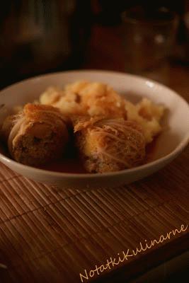 Zdjęcie - Gołąbki w kapuście włoskiej z dodatkiem dyni - Przepisy kulinarne ze zdjęciami