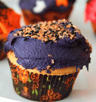 Zdjęcie - Straszne muffiny na halloweenową  imprezę  - Przepisy kulinarne ze zdjęciami