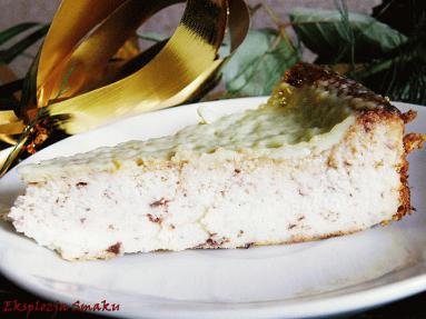 Zdjęcie - Sernik straciatella z miętową  polewą  - Przepisy kulinarne ze zdjęciami