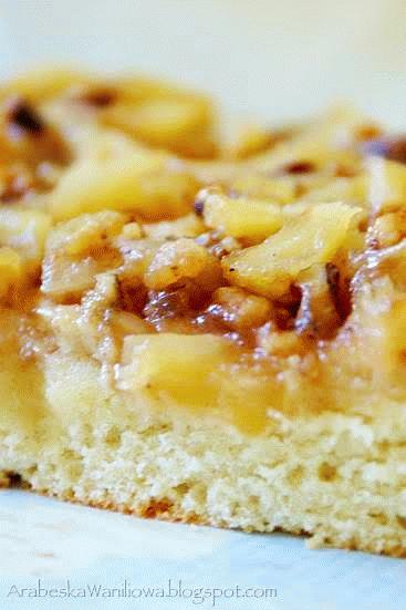Zdjęcie - Ciasto z ananasem (Pineapple Shortcake) - Przepisy kulinarne ze zdjęciami