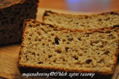 Zdjęcie - Chleb żytni razowy  - Przepisy kulinarne ze zdjęciami