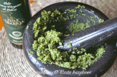 Zdjęcie - Pesto bazyliowe  - Przepisy kulinarne ze zdjęciami