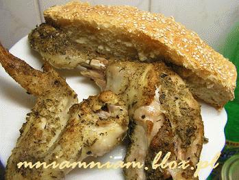 Zdjęcie - Kurczak w ziołach i chlebek  miodowy  - Przepisy kulinarne ze zdjęciami