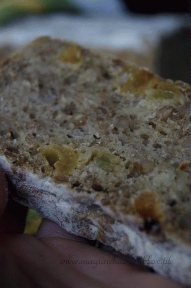Zdjęcie - Chleb z pszenicą i rodzynkami   - Przepisy kulinarne ze zdjęciami
