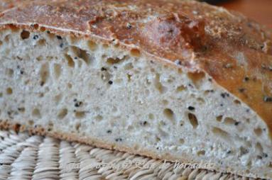 Zdjęcie - Grecki chleb na zakwasie - Pan de Horiadaki  - Przepisy kulinarne ze zdjęciami