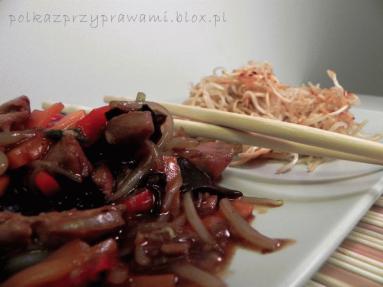 Zdjęcie - Smażony makaron po chińsku  - Przepisy kulinarne ze zdjęciami