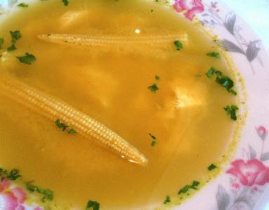 Zdjęcie - Zupa ze słodkiej kukurydzy i  kurczaka  - Przepisy kulinarne ze zdjęciami