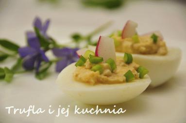Zdjęcie - Jajka z  chrzanem  - Przepisy kulinarne ze zdjęciami