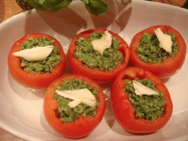 Zdjęcie - Faszerowane pomidory  - Przepisy kulinarne ze zdjęciami