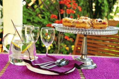 Zdjęcie - Kruche ciasto z  rabarbarem  - Przepisy kulinarne ze zdjęciami