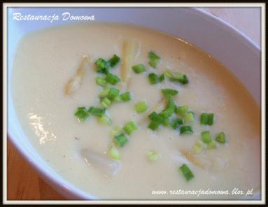 Zdjęcie - Kremowa zupa z białych szparagów  - Przepisy kulinarne ze zdjęciami