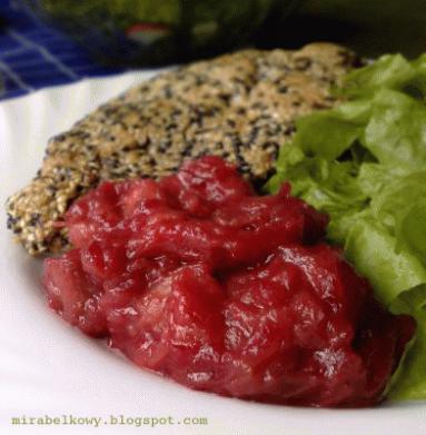 Zdjęcie - Sezamowy kurczak i chutney z rabarbaru - Przepisy kulinarne ze zdjęciami