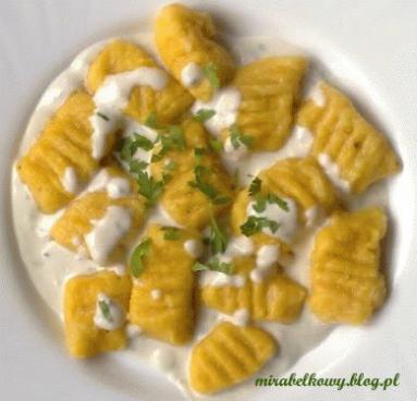 Zdjęcie - Gnocchi dyniowe w niebieskim sosie serowym - Przepisy kulinarne ze zdjęciami