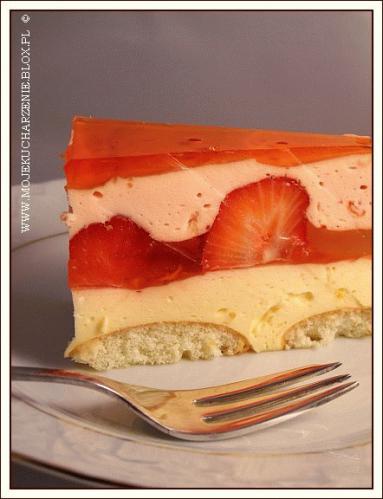 Zdjęcie - Torcik galaretkowy z mascarpone i truskawkami  - Przepisy kulinarne ze zdjęciami