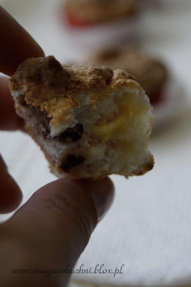 Zdjęcie - Muffiny kokosowe z czekoladą   - Przepisy kulinarne ze zdjęciami