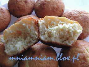 Zdjęcie - Muffinki z białym serem    - Przepisy kulinarne ze zdjęciami