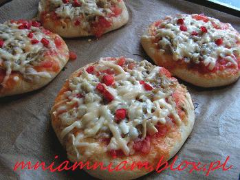 Zdjęcie - Pizzetki - małe  pizze  - Przepisy kulinarne ze zdjęciami