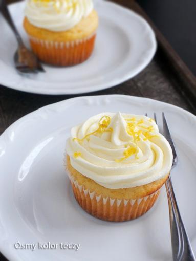 Babeczki cytrynowe z kremem maślanym – lemon cupcakes.